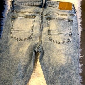 Men Pacsun ripped jeans 👖. Size 30/30 .